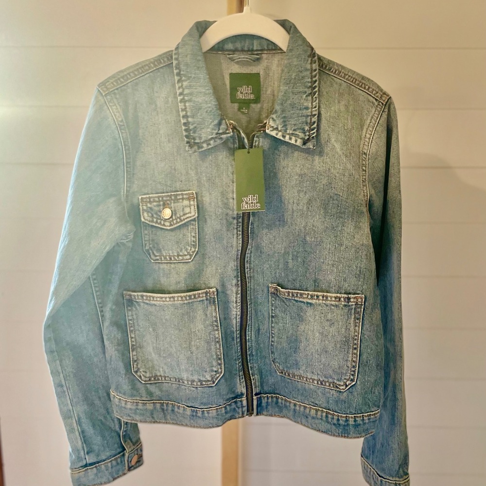 Wild Fable Women's Denim Trucker Jacket Zip Front Medium‎ Wash Size S